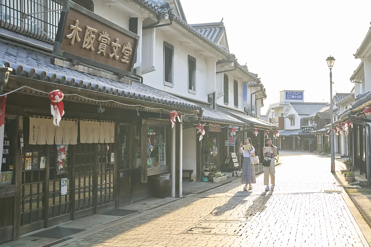 白壁の町並み 5