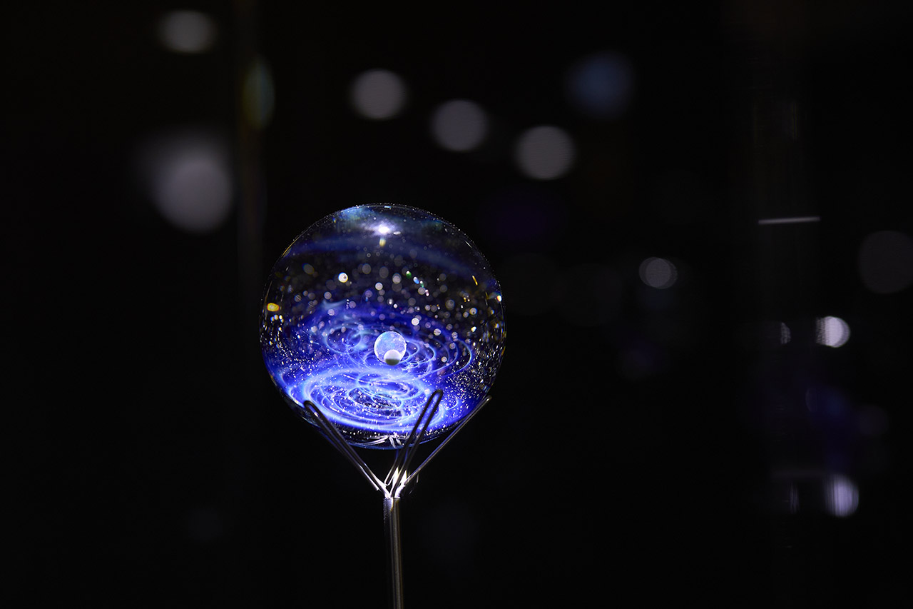 宇宙ガラス